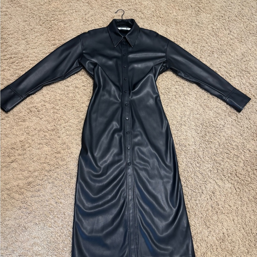 Zara Black Ruched Long Sleeve Dress